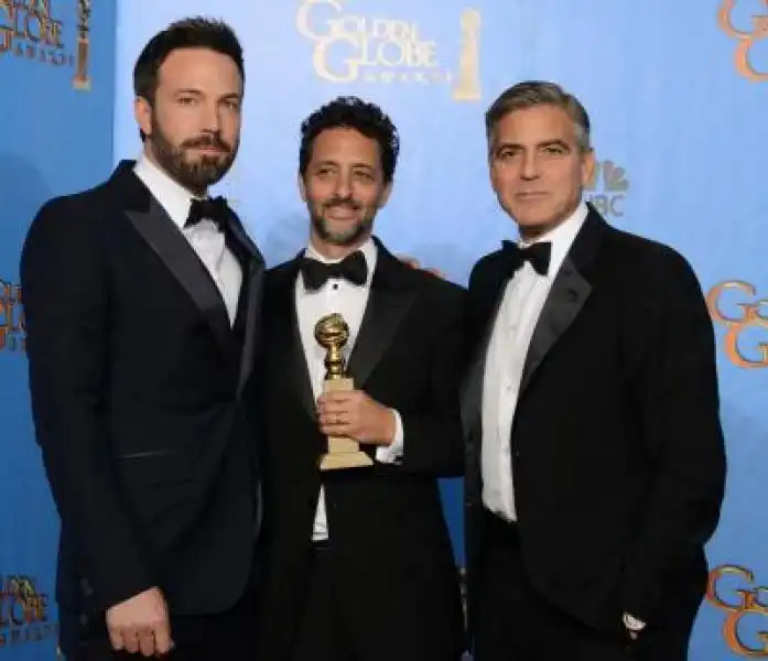 ARGO VINCE AI GOLDEN GLOBES AFFLECK IL PRODUTTORE E CLOONEY 