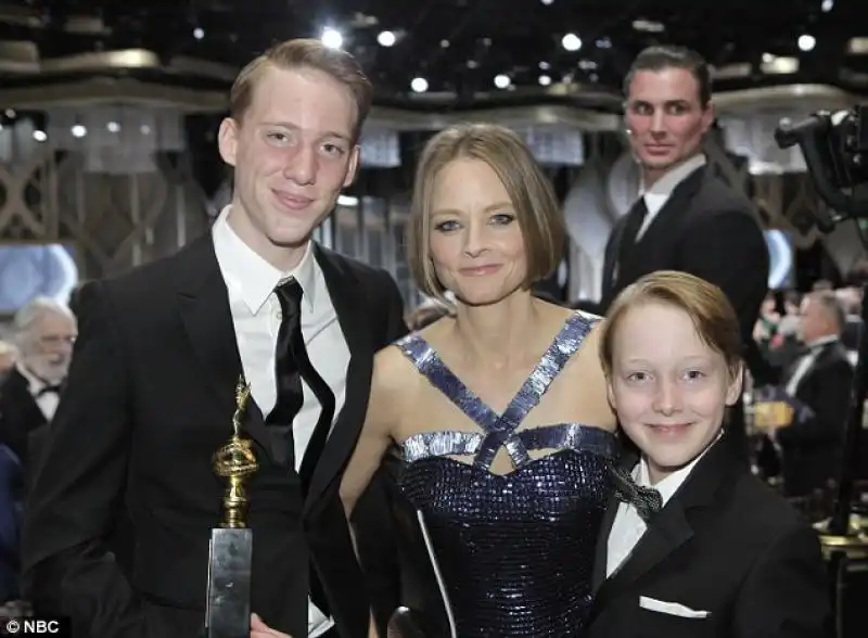 JODIE FOSTER CON I FIGLI AI GOLDEN GLOBE 