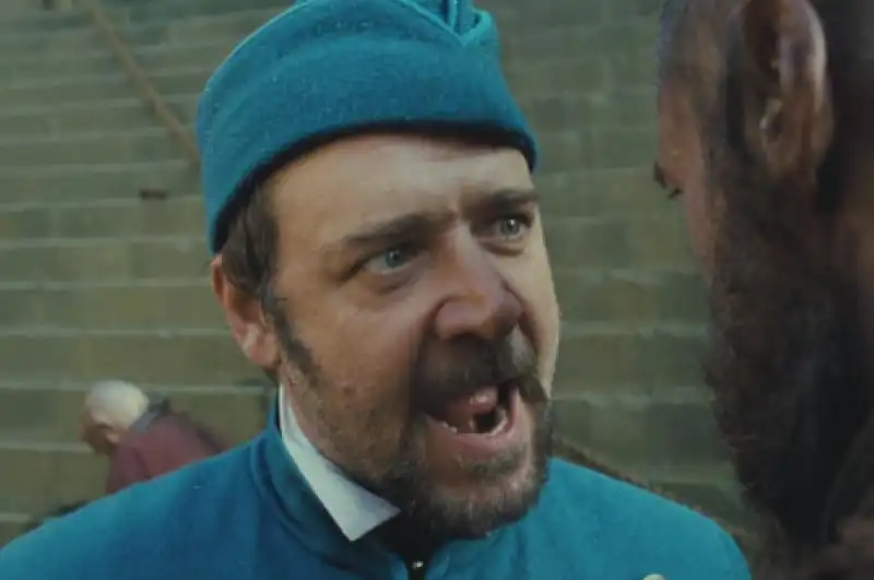 LES MISERABLES RUSSELL CROWE jpeg