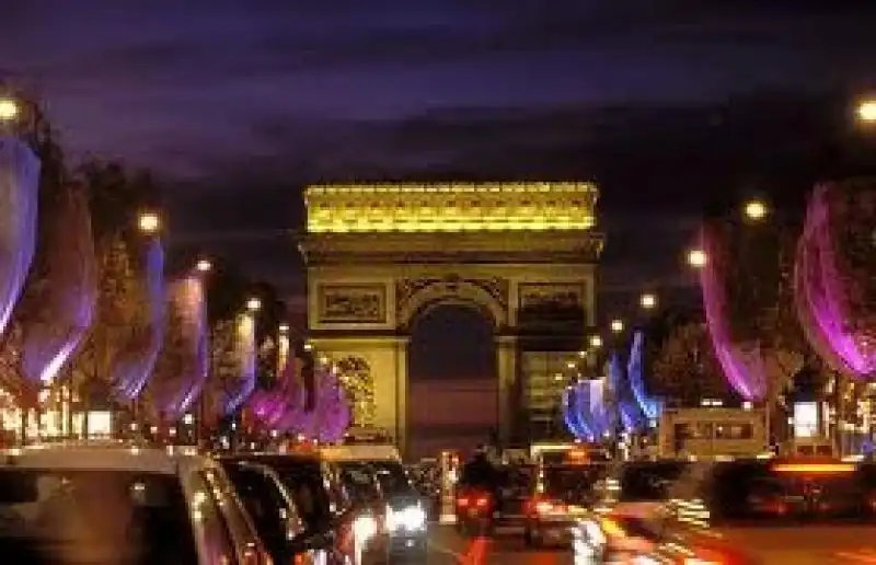 PARIGI CHAMPS ELYSEES