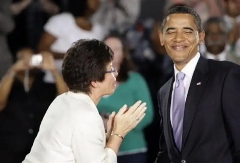 valerie jarrett obama 