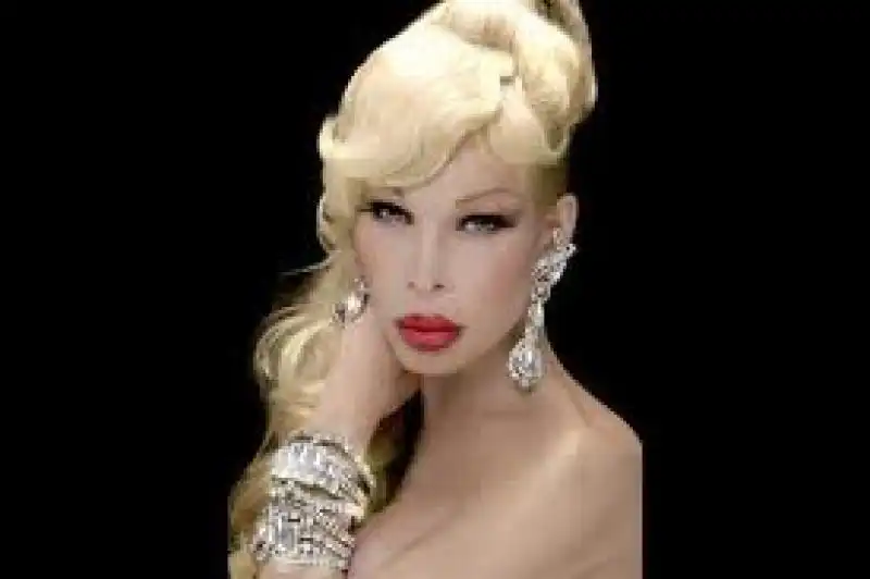 AMANDA LEPORE 