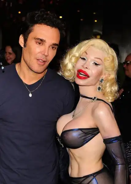 AMANDA LEPORE David LaChapelle David LaChapelle Darkness gVhkfUbF qJx 