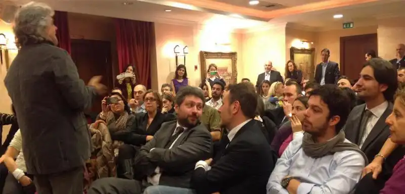 BEPPE GRILLO A ROMA CON I PARLAMENTARI 