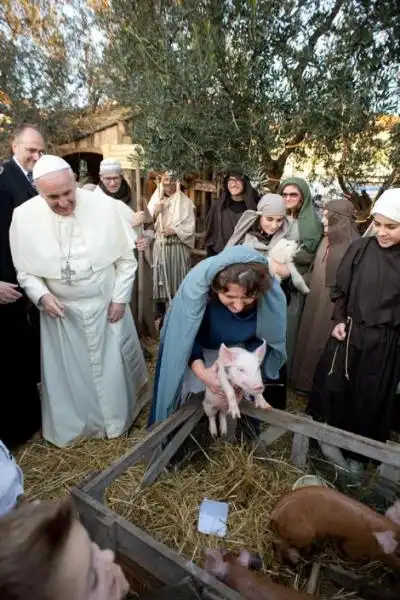 BERGOGLIO AL PRESEPE VIVENTE 