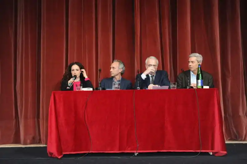 Daniela Ranieri Marco Travaglio Paolo Flores D Arcais e Antonio Padellaro 