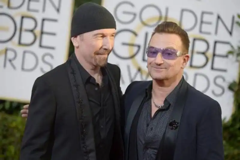 The Edge e Bono d a a 