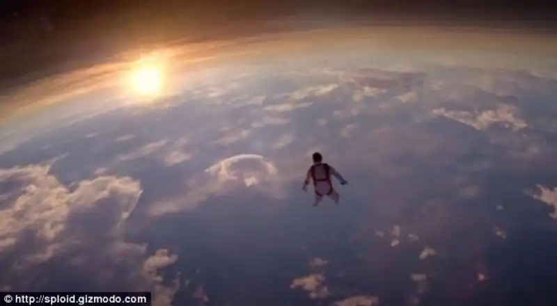 FELIX BAUMGARTNER NELLO SPOT SONY