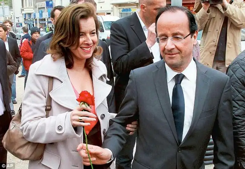 HOLLANDE article AA x 