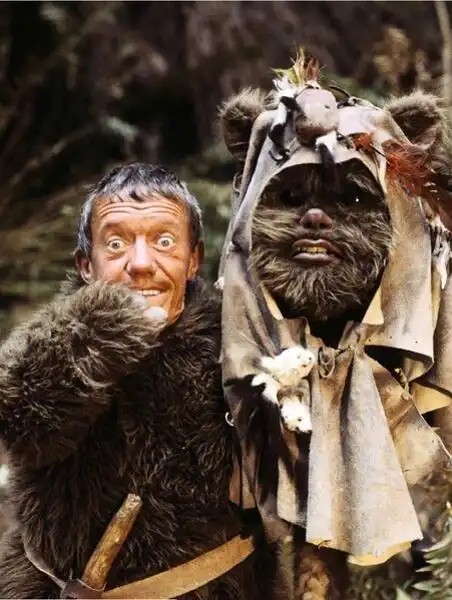 Kenny Baker interpretava lo Ewok 