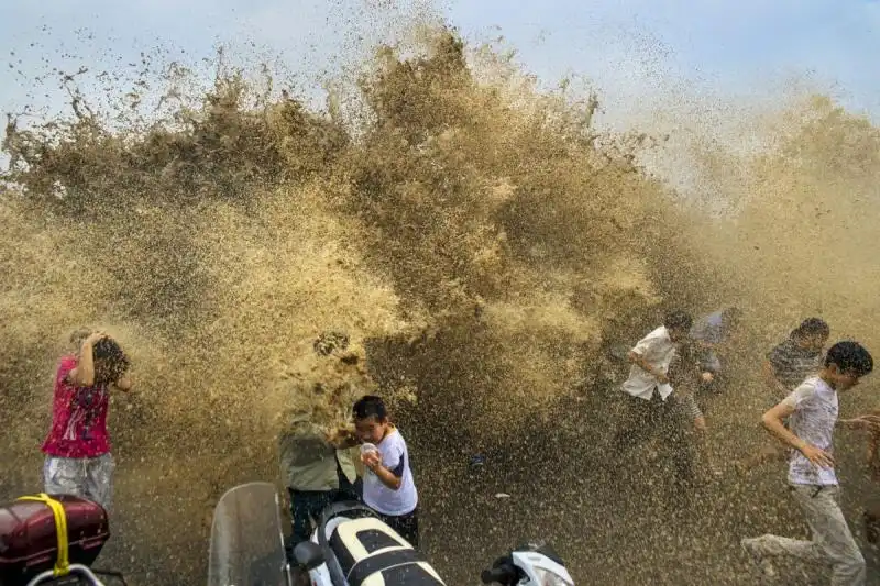 Lungo il fiume cinese Qiantang 