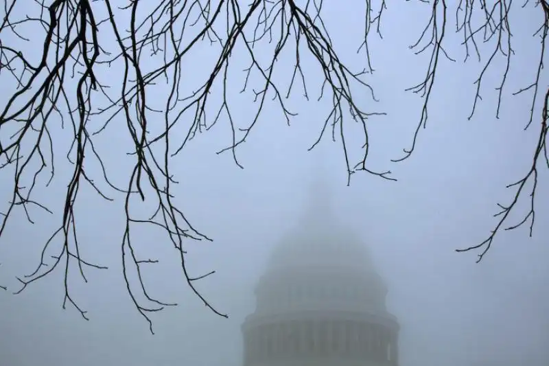 La nebbia copre Washington 