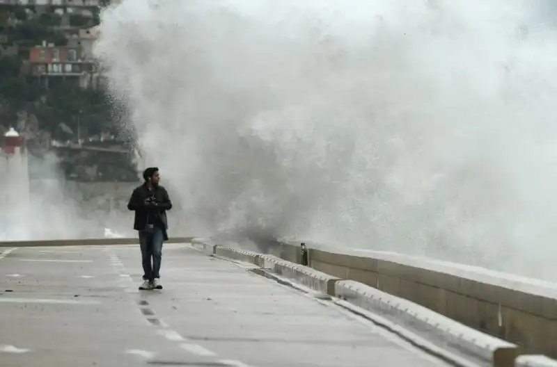 Onda non sonora a Nizza 