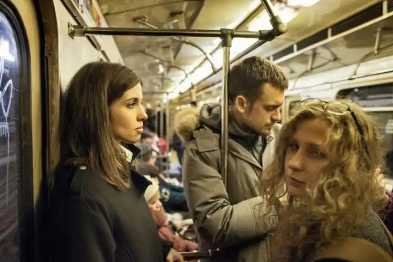 Le due prendono la metro a Mosca 