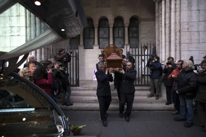 il funerale di anita ekberg  29