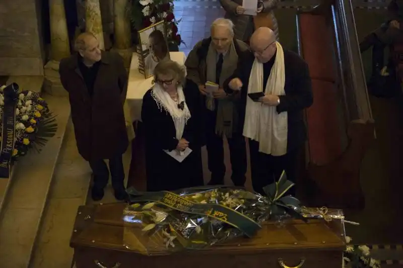 il funerale di anita ekberg  4