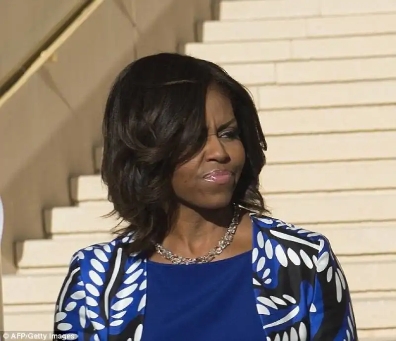 michelle obama con espressione scoglionata in arabia saudita