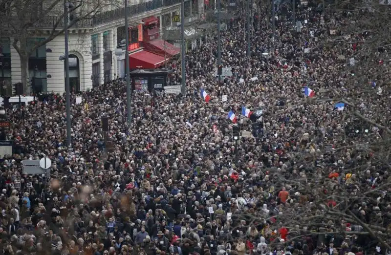 parigi   manifestazione per charlie hebdo e la liberta' di espressione  28