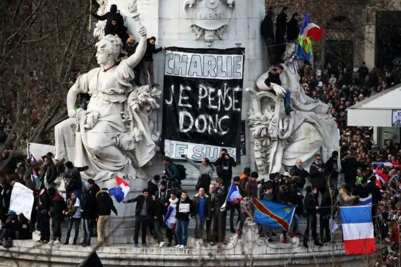 parigi   manifestazione per charlie hebdo e la liberta' di espressione  32