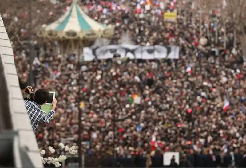 parigi   manifestazione per charlie hebdo e la liberta' di espressione  56