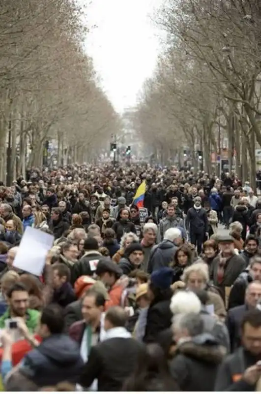 parigi   manifestazione per charlie hebdo e la liberta' di espressione  59