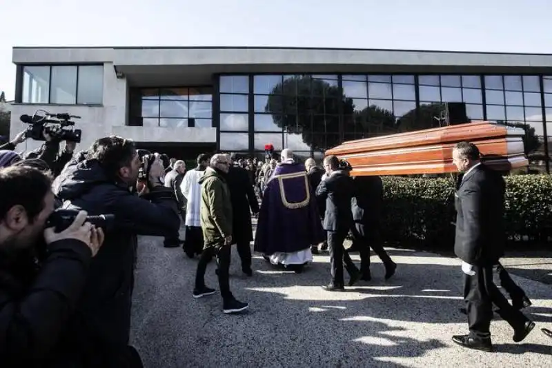 pino daniele i funerali