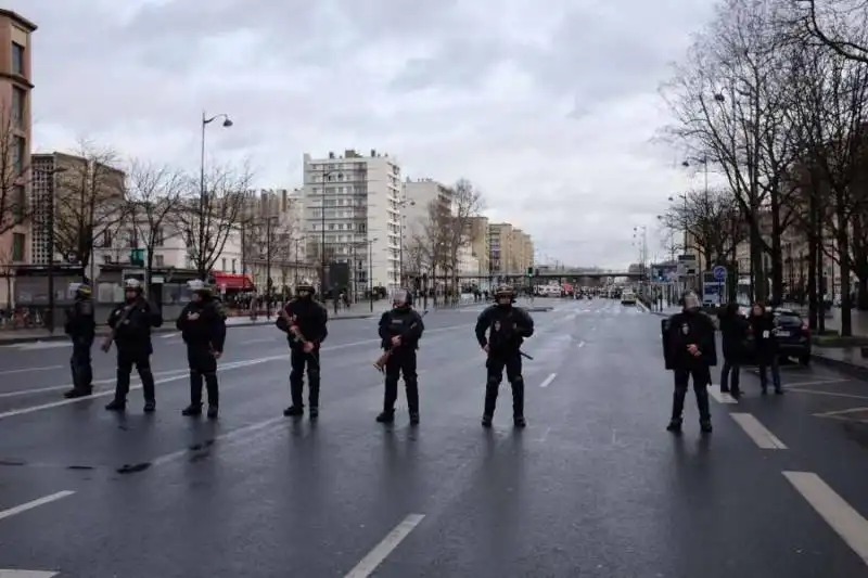 polizia a porte de vincennes