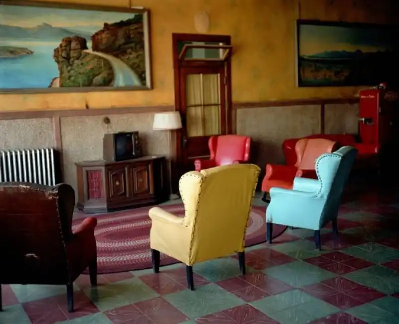 wenders 1421690020 1421689912 5.lounge painting 2 gila bend arizona 1983 reproduced works