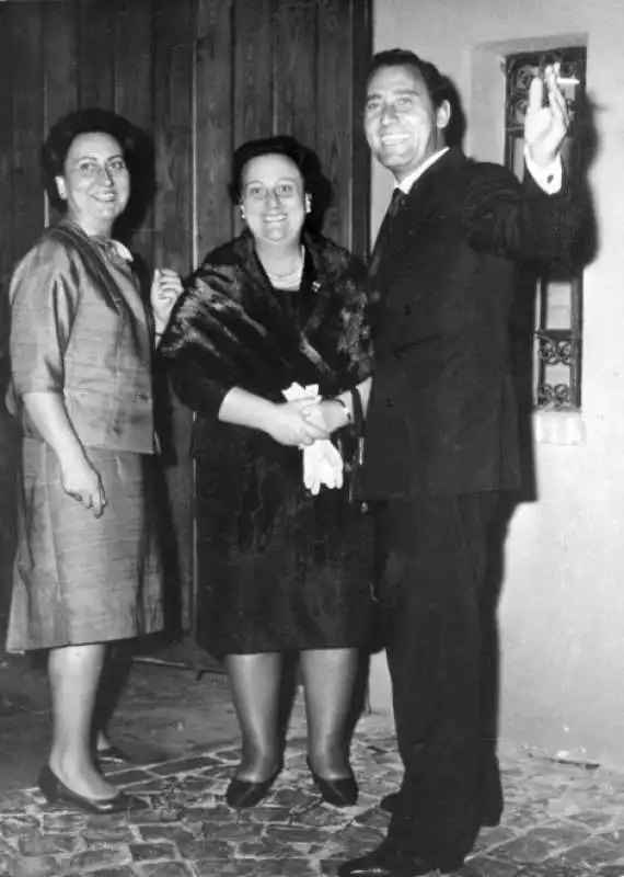 alberto sordi con le sorelle aurelia e savina