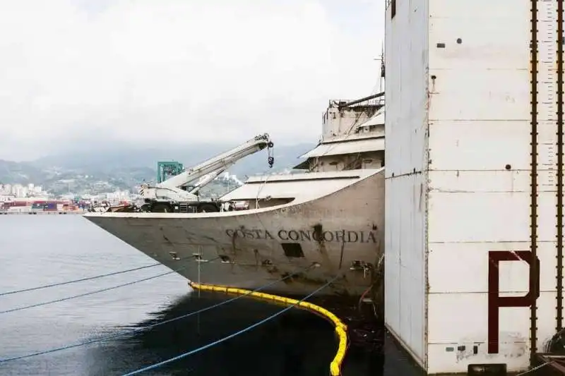 costa concordia  16 foto di jonathan danko kielkowski