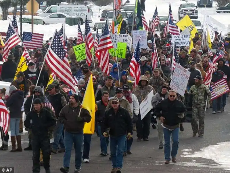 COWBOY OREGON PROTESTA