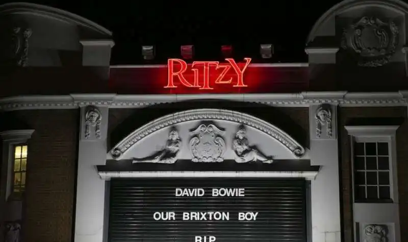 festa al ritzy per bowie