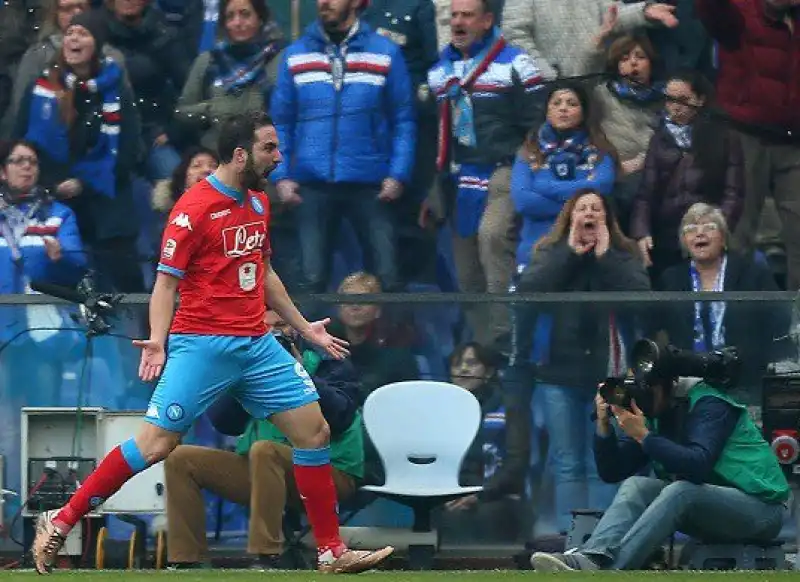 higuain sampdoria napoli