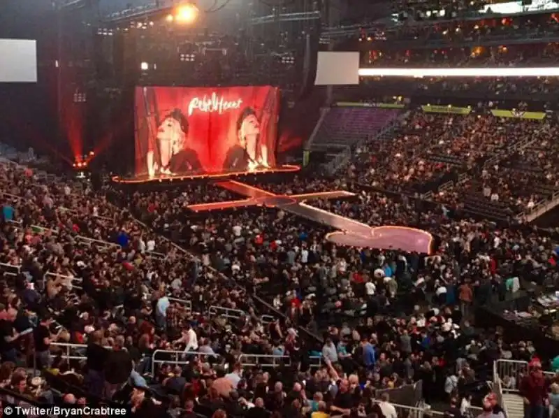 madonna non sale sul palco ad atlanta