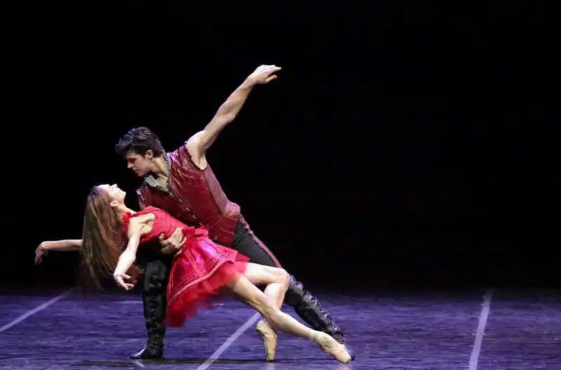 roberto bolle semionova scala cinderella