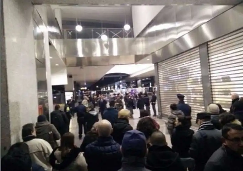 stazione termini evacuata 2