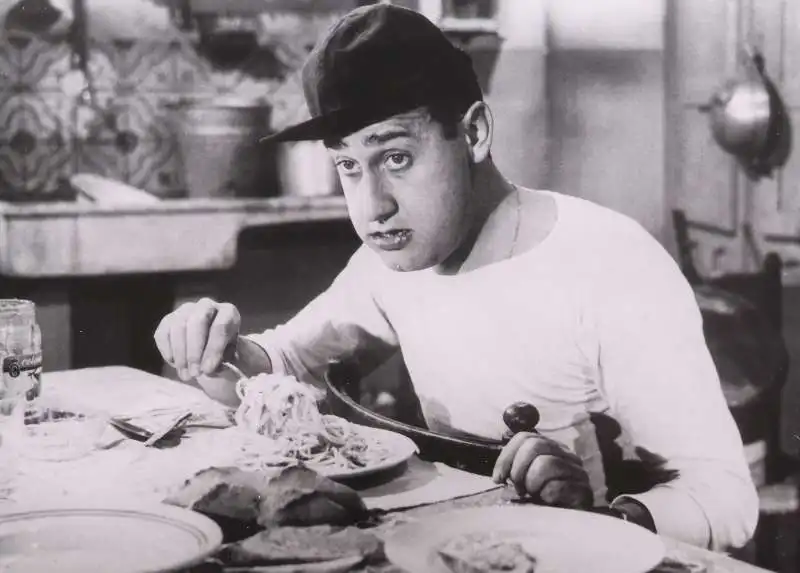 ALBERTO SORDI UN AMERICANO A ROMA STENO