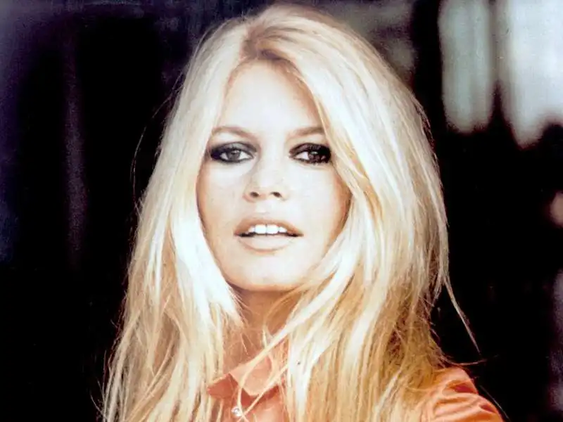 BRIGITTE BARDOT