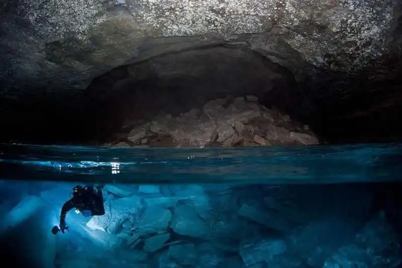 CAVA DI CRISTALLI IN RUSSIA