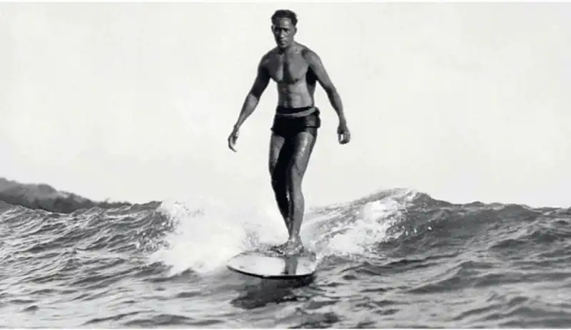 DUKE KAHANAMOKU 4