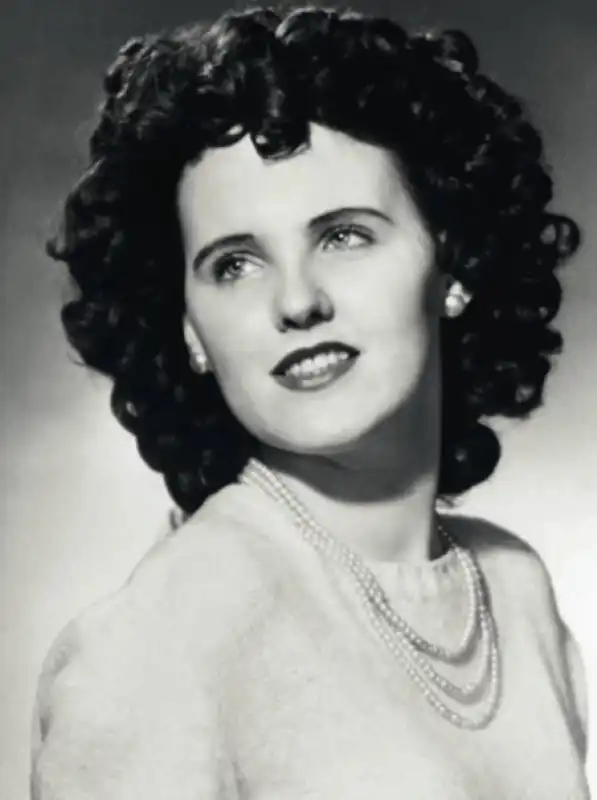 ELIZABETH SHORT DALIA NERA