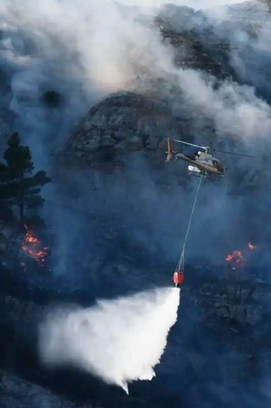 GENOVA INCENDI 3