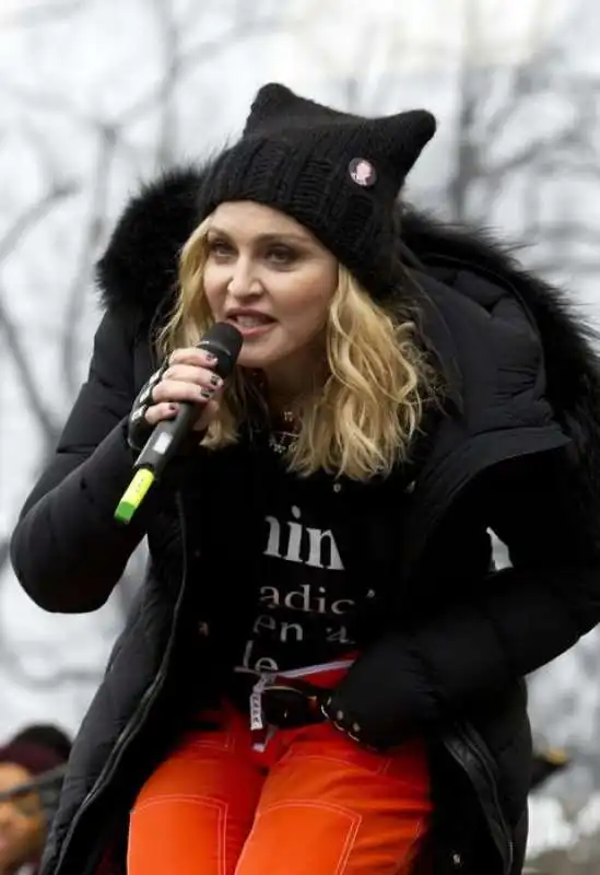 MADONNA ALLA MARCIA DELLE DONNE CONTRO TRUMP