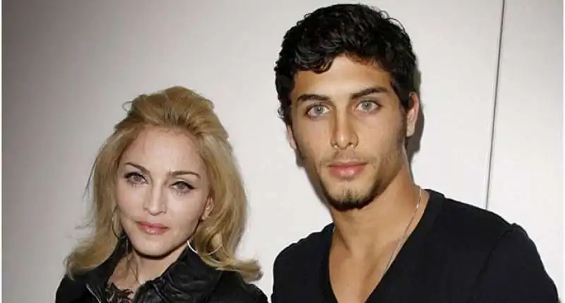 madonna con toyboy