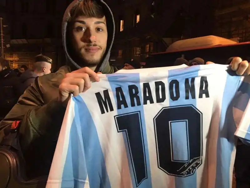 maradona al san carlo    28