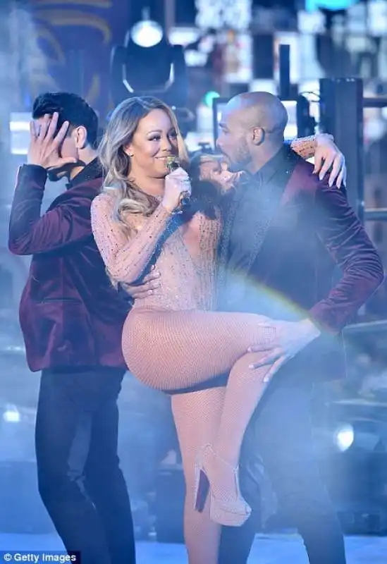 mariah carey e lo show di capodanno a times square  6