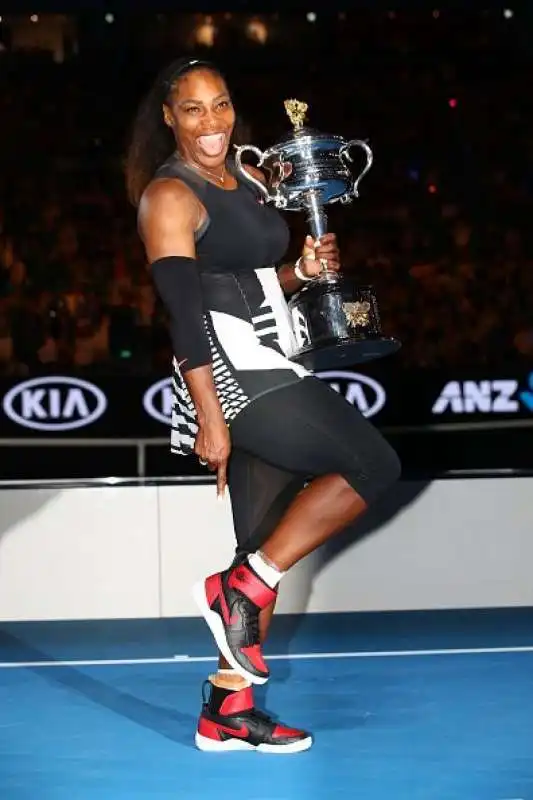 SERENA WILLIAMS