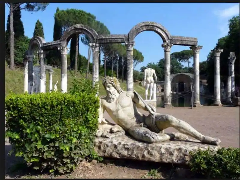 VILLA ADRIANA 4