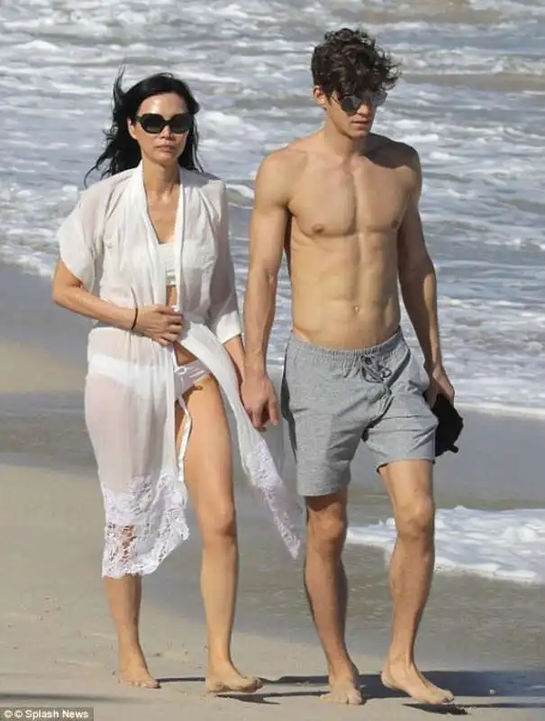 wendi deng con il toy boy