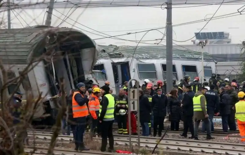 disastro ferroviario a milano 10